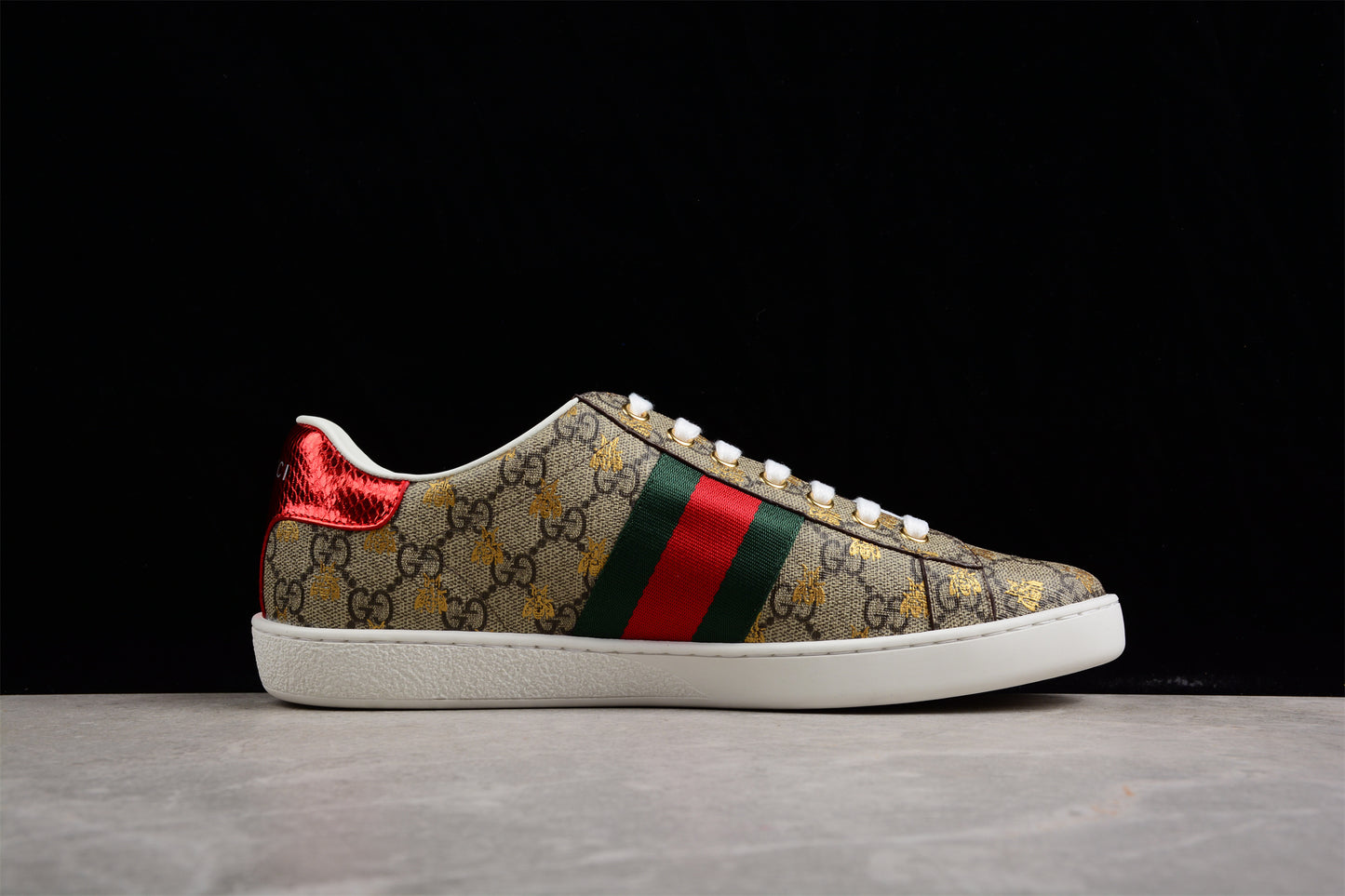 GUCCIDistressed Screener