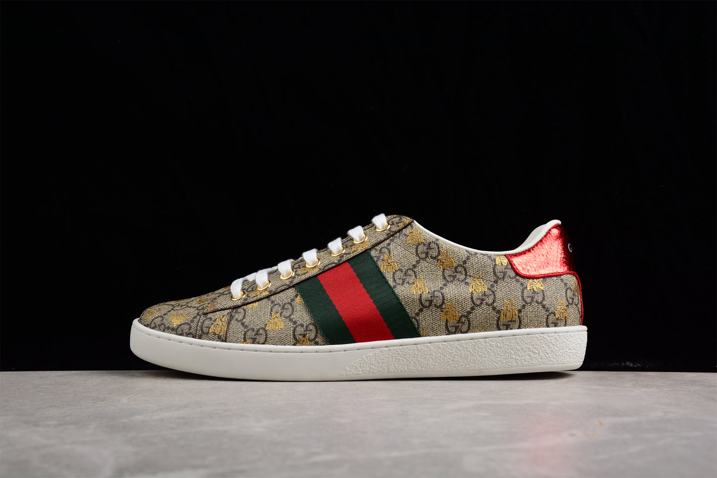 GUCCIDistressed Screener