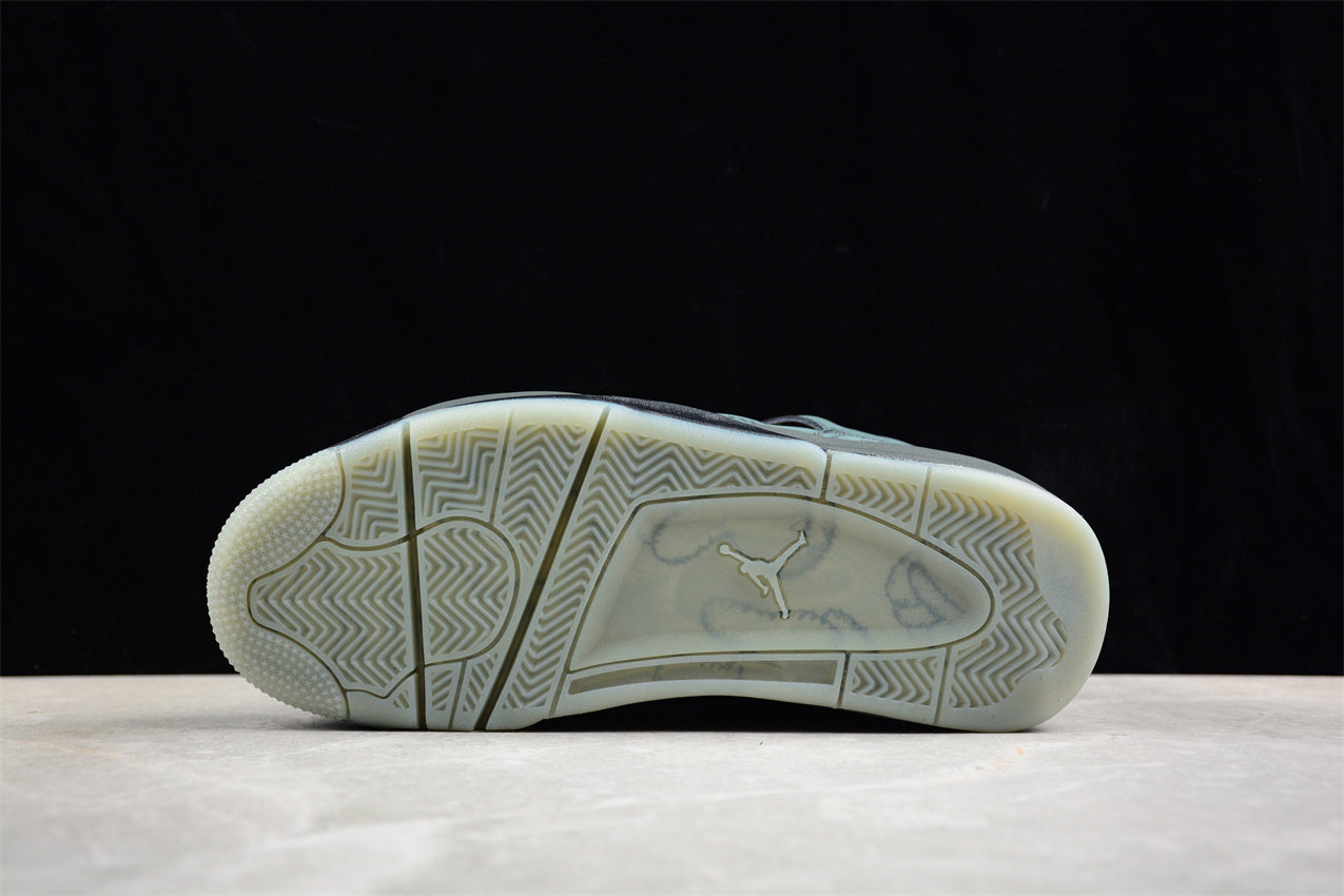 Kaws x Air Jordan 4 Black AJ4 930155-001
