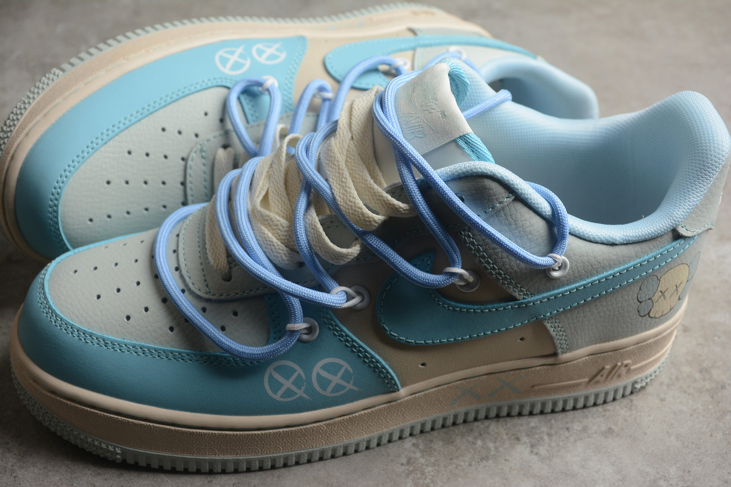 Kaws x Nk Air Force 1'07 Low KS6869-777