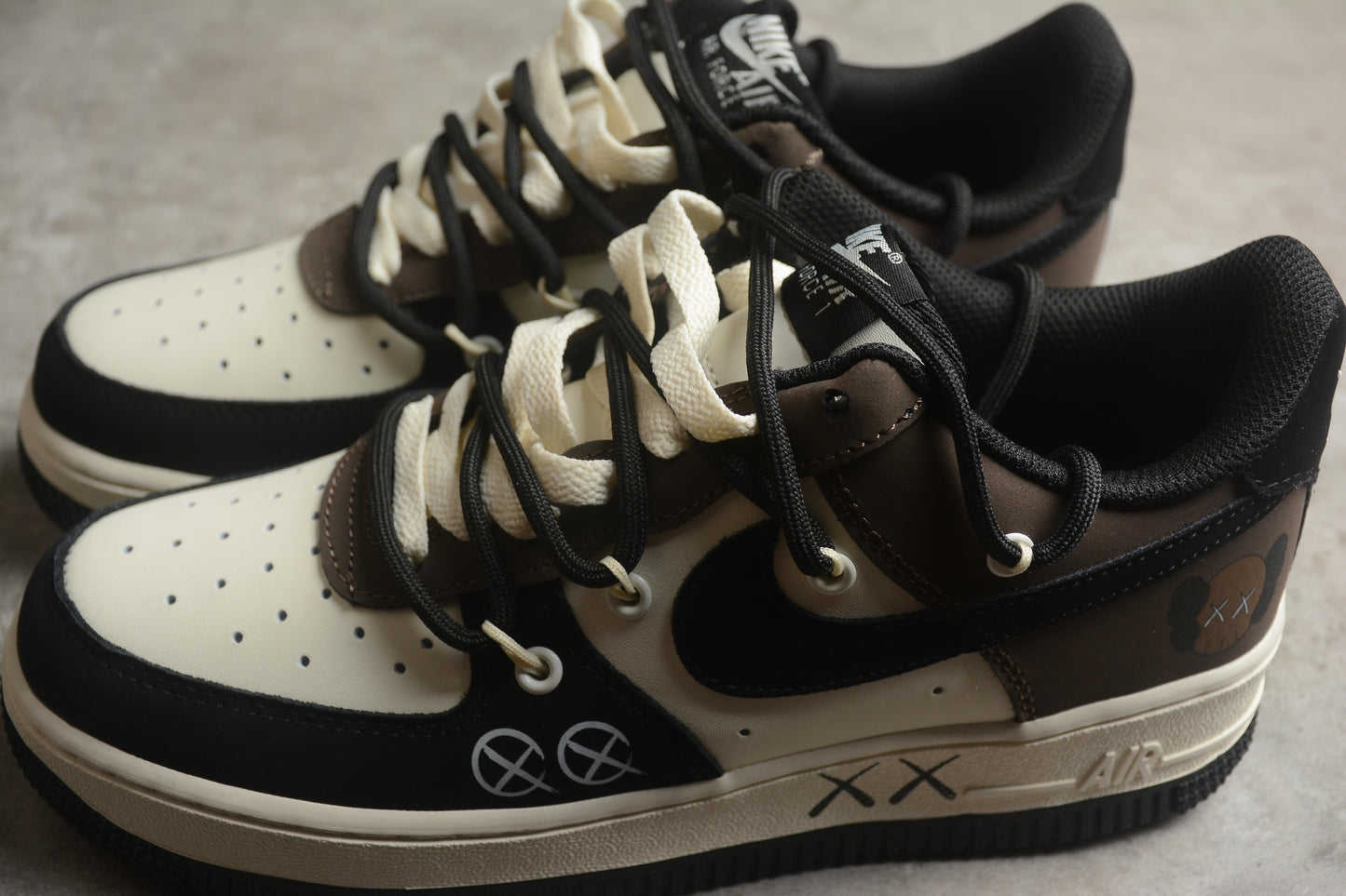 Kaws x Nk Air Force 1'07 Low KS6869-888