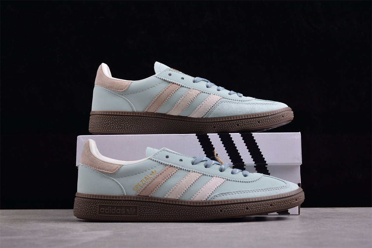 Kith x Adidas Handball Spezial IH2623