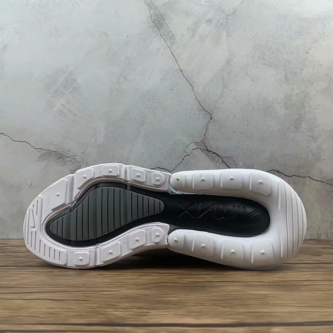 NIKE AIR MAX 270 BQ9240-002