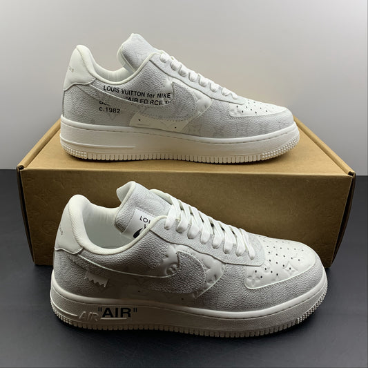 NIKE Air Force 1 LV