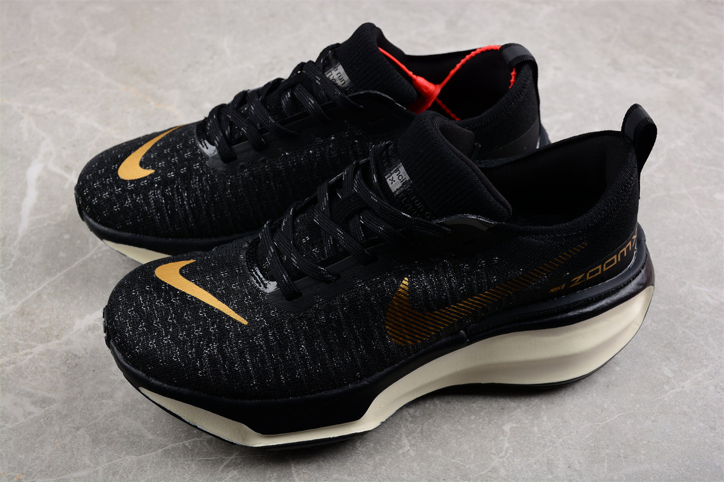 NIKE ZoomX Invincible 3 DR2615-003