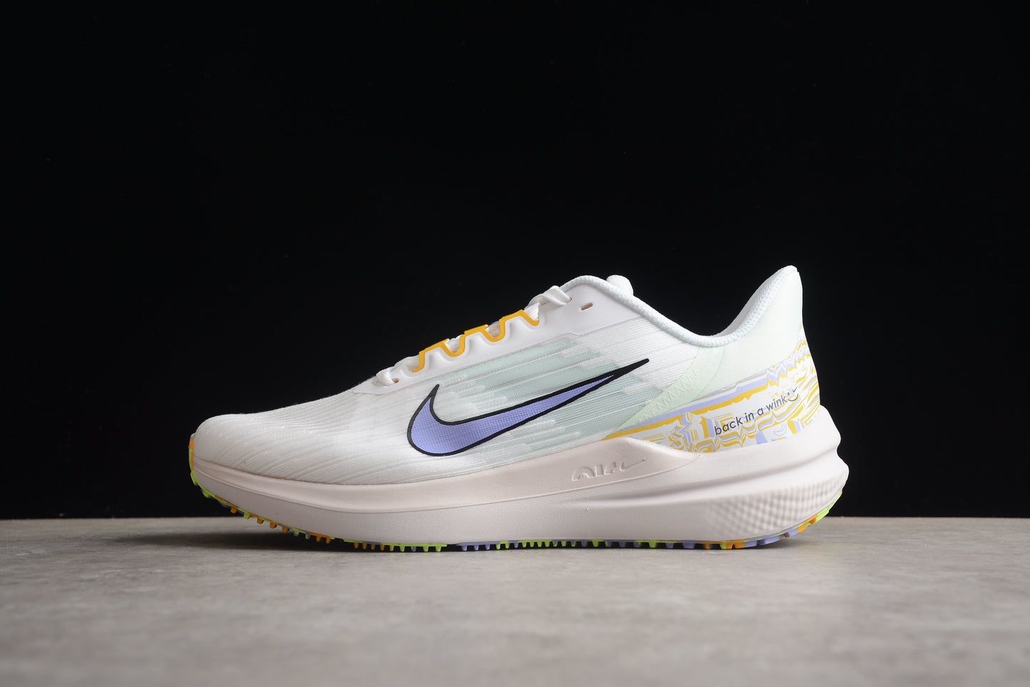 NK Air Zoom Winflo V9 DR8802-100
