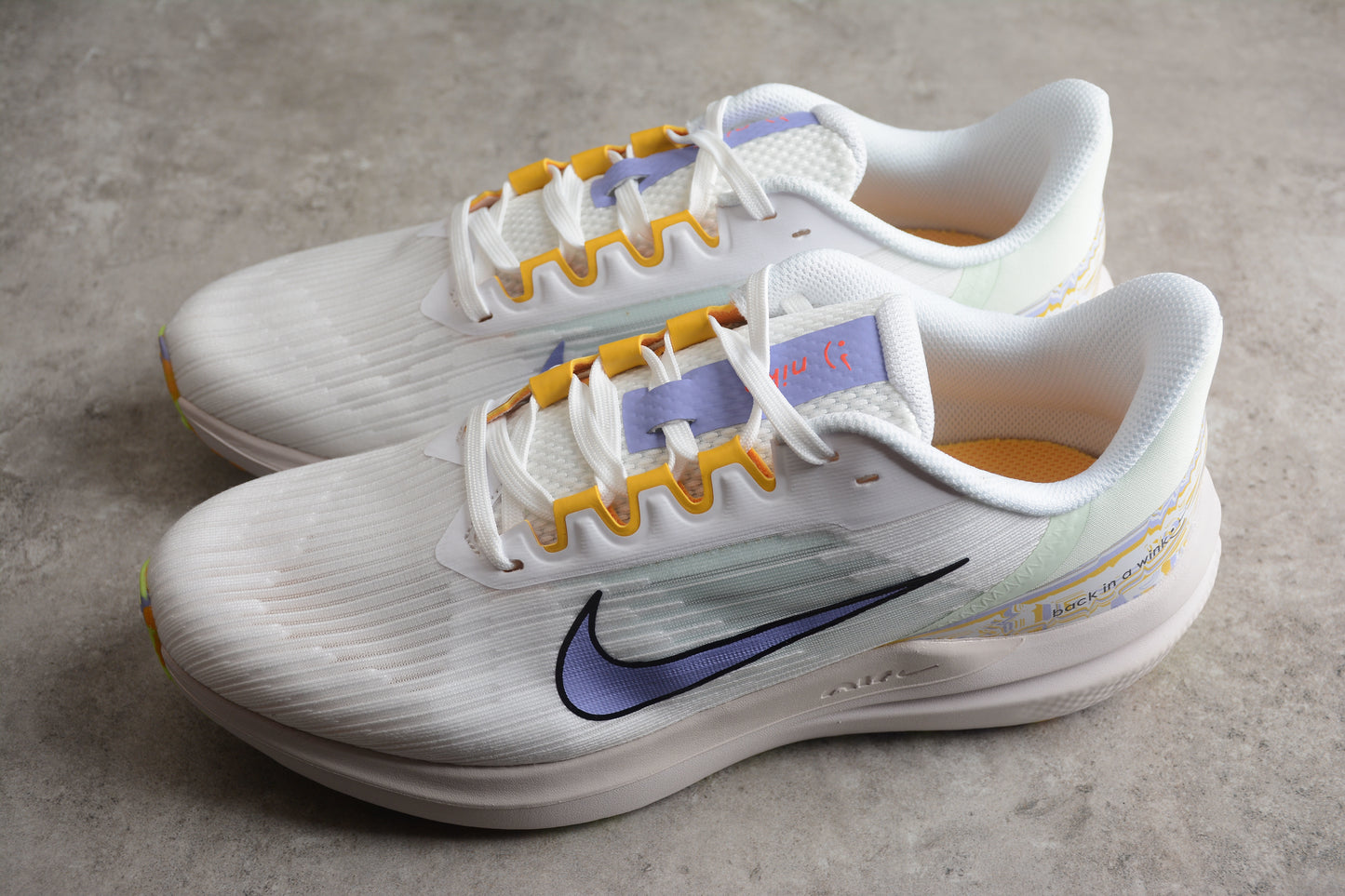 NK Air Zoom Winflo V9 DR8802-100