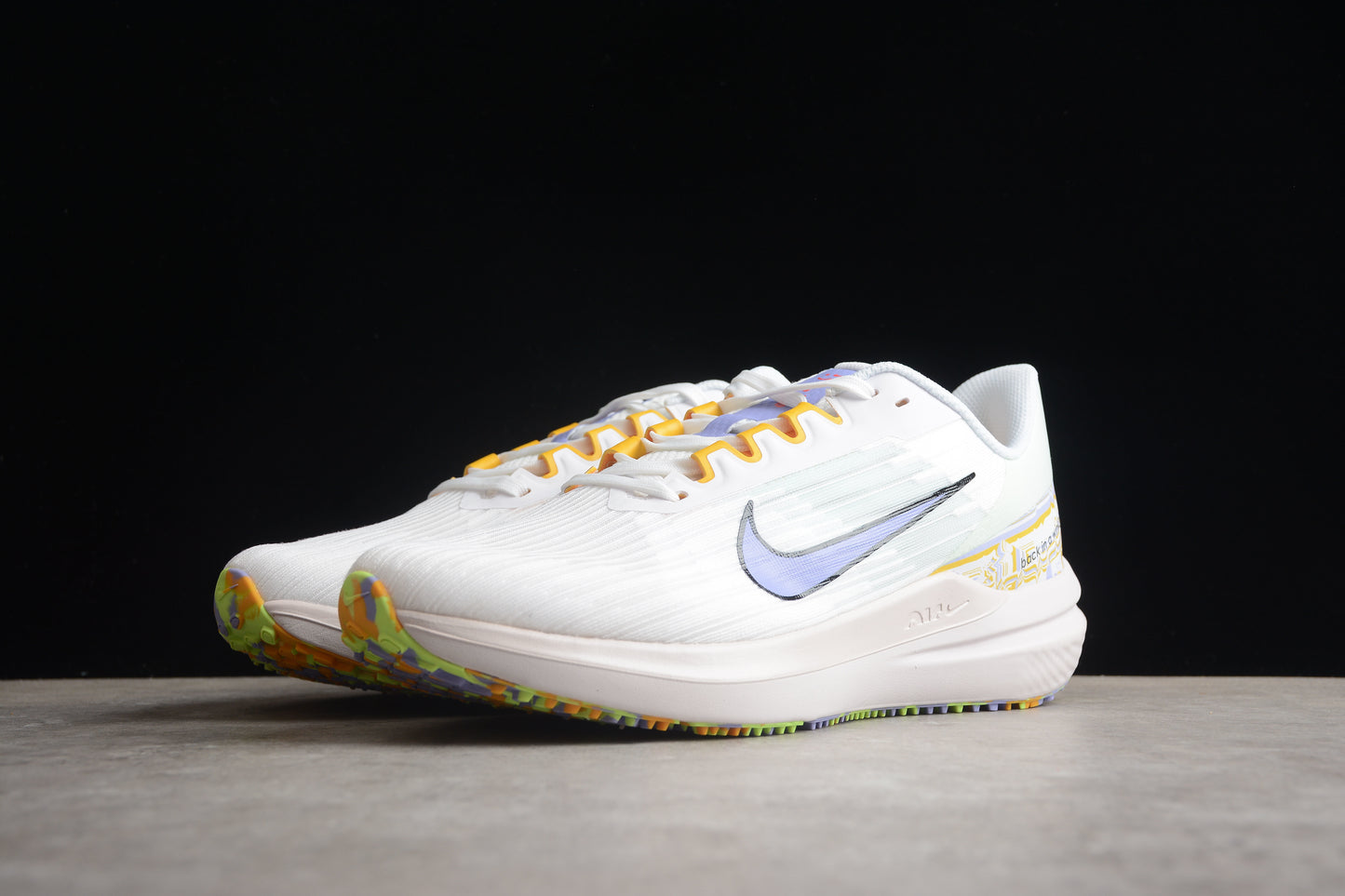 NK Air Zoom Winflo V9 DR8802-100