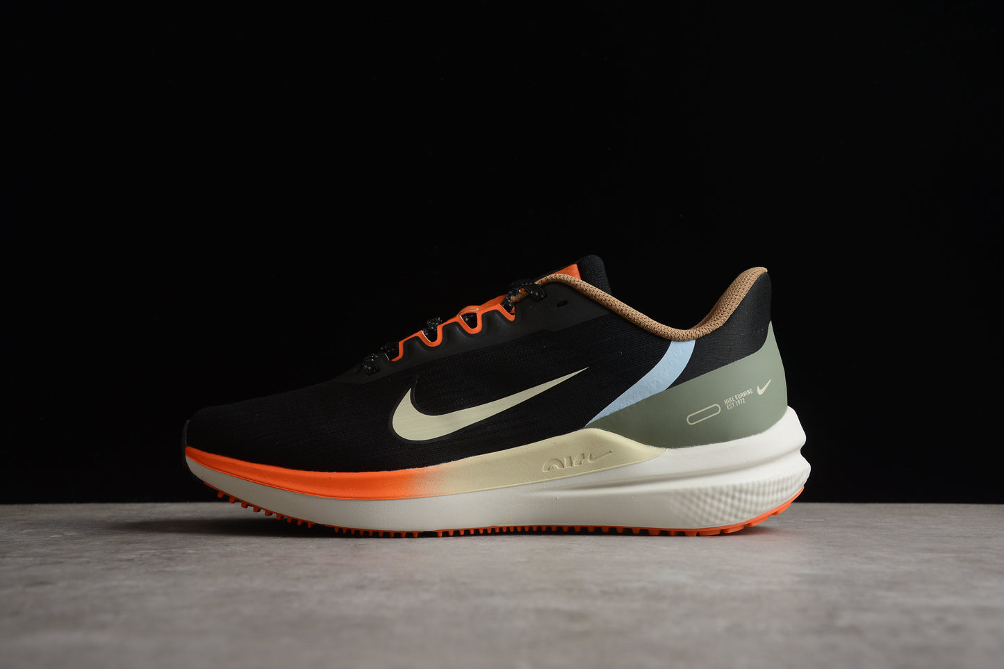 NK Air Zoom Winflo V9 DX6040-071