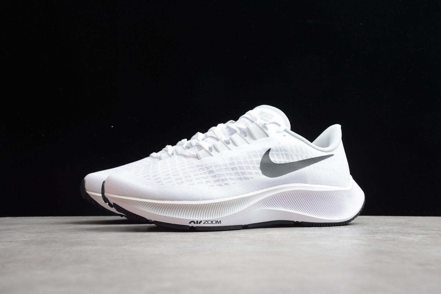 Nike Air Zoom Pegasus 37 White Black CJ0678-100