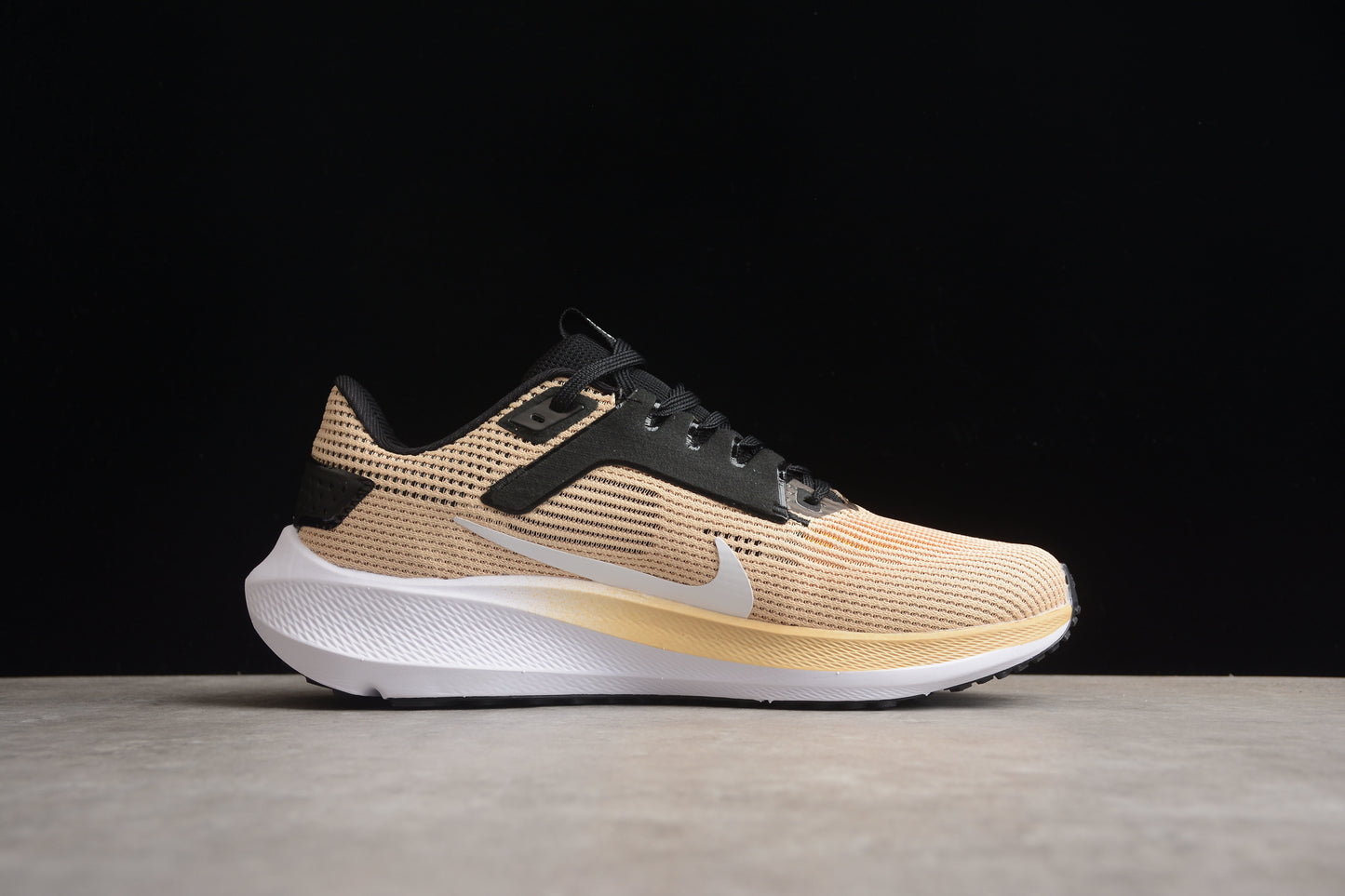 Nike Air Zoom Pegasus 40 – DV3854-105