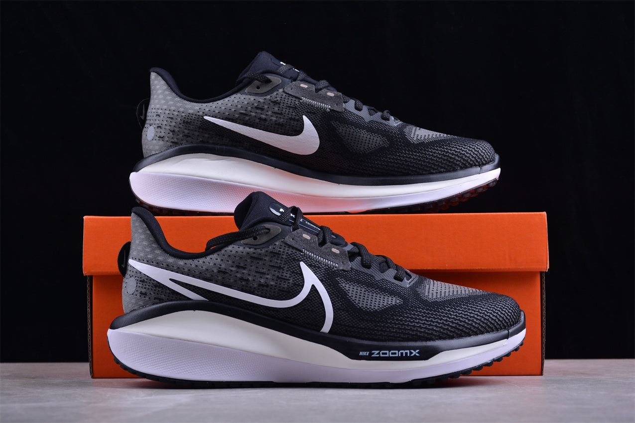 Nike Air Zoom Vomero 17 FB1309-004