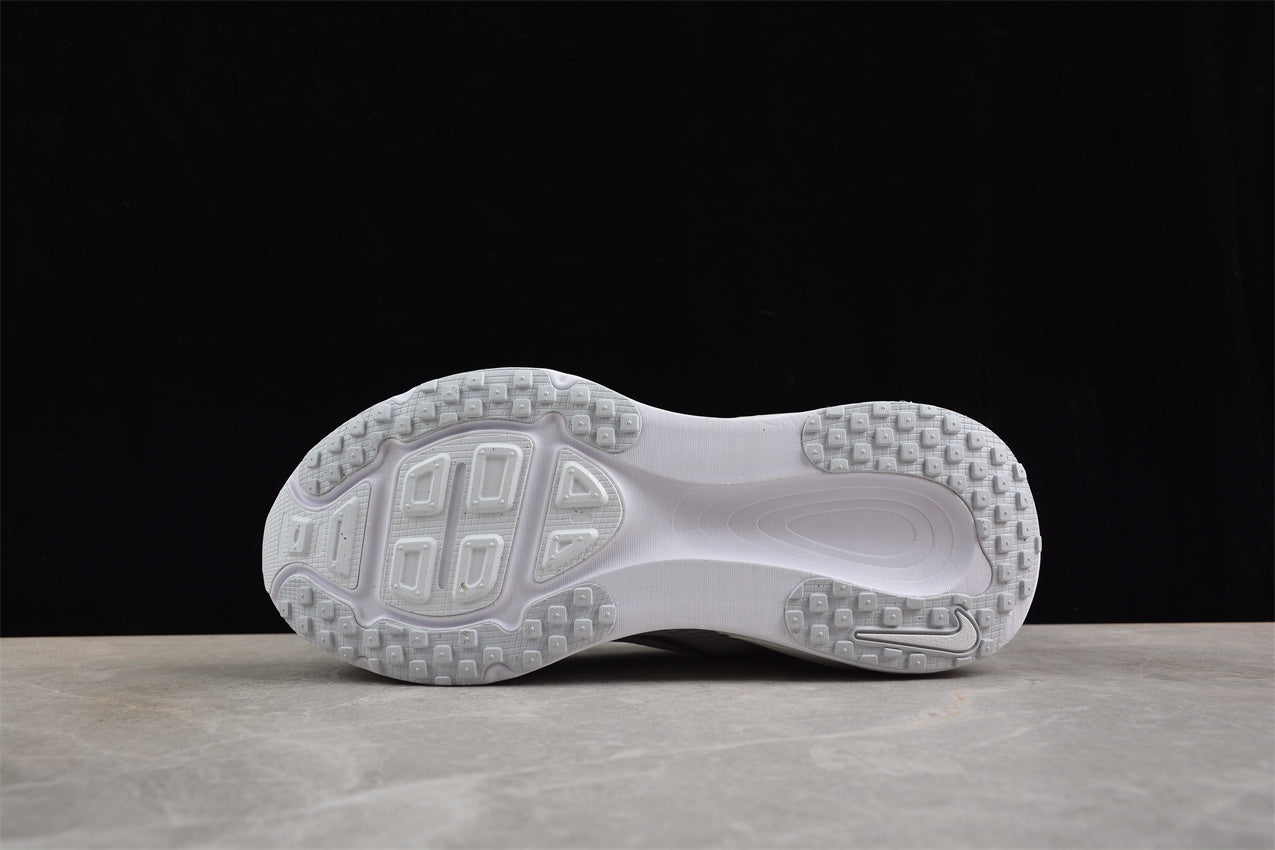 Nike Air Zoom Vomero 18 – HM6804-104