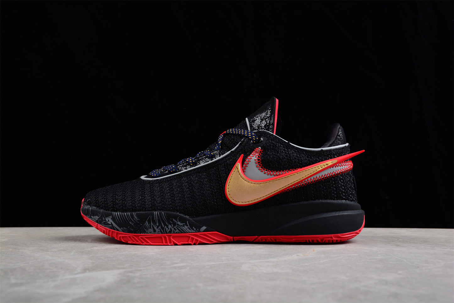 Nike LeBron 20 EP DJ5422-001