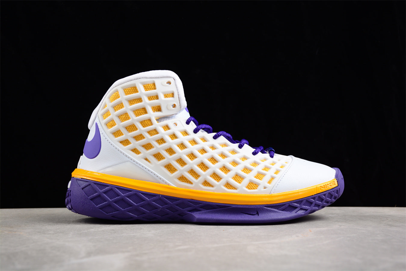 Nike Zoom Kobe 3 (III) SL Protro “MVP” – 318050-191
