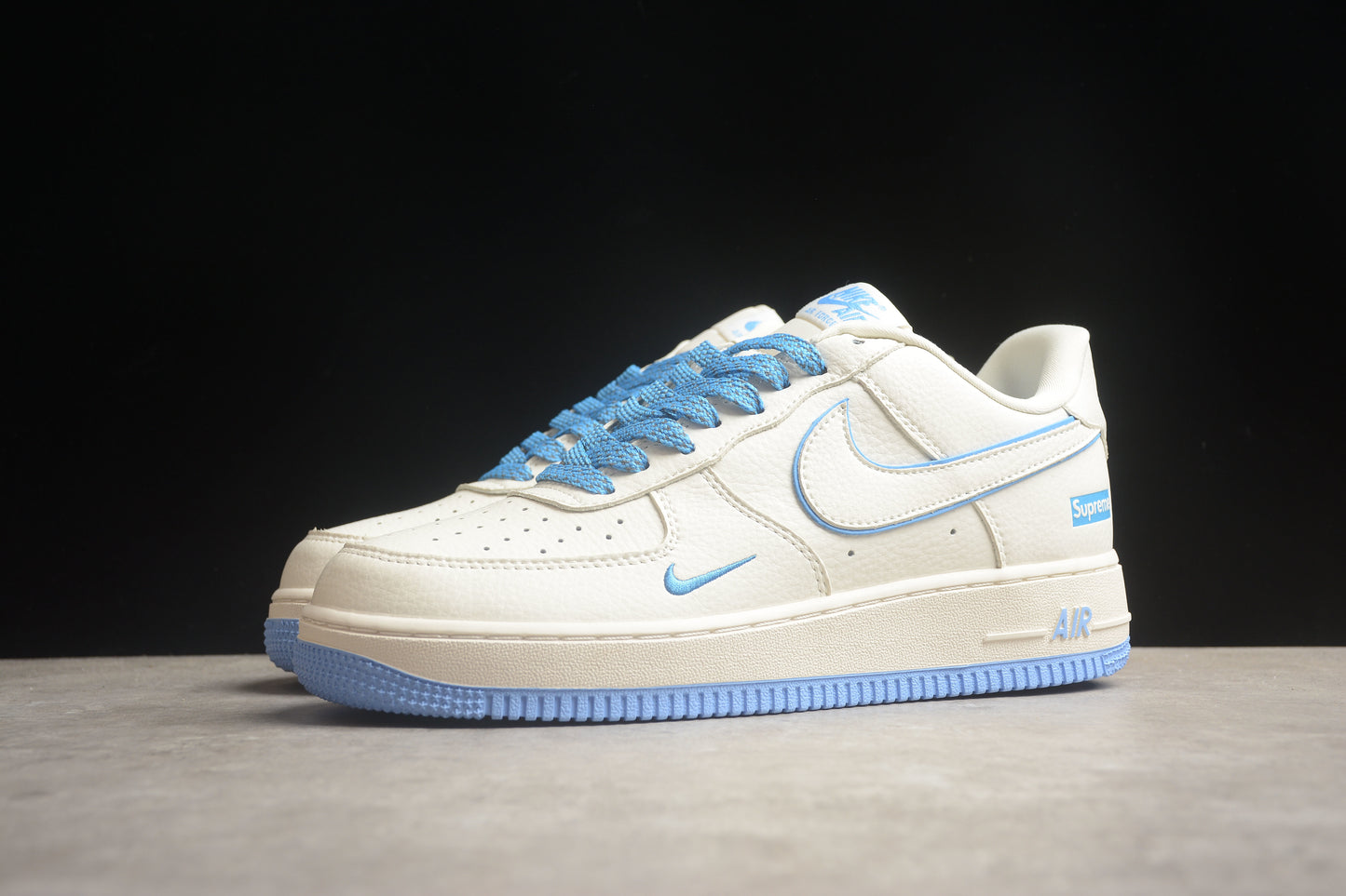 Nk Air Force 1'07 Low AE1686-111