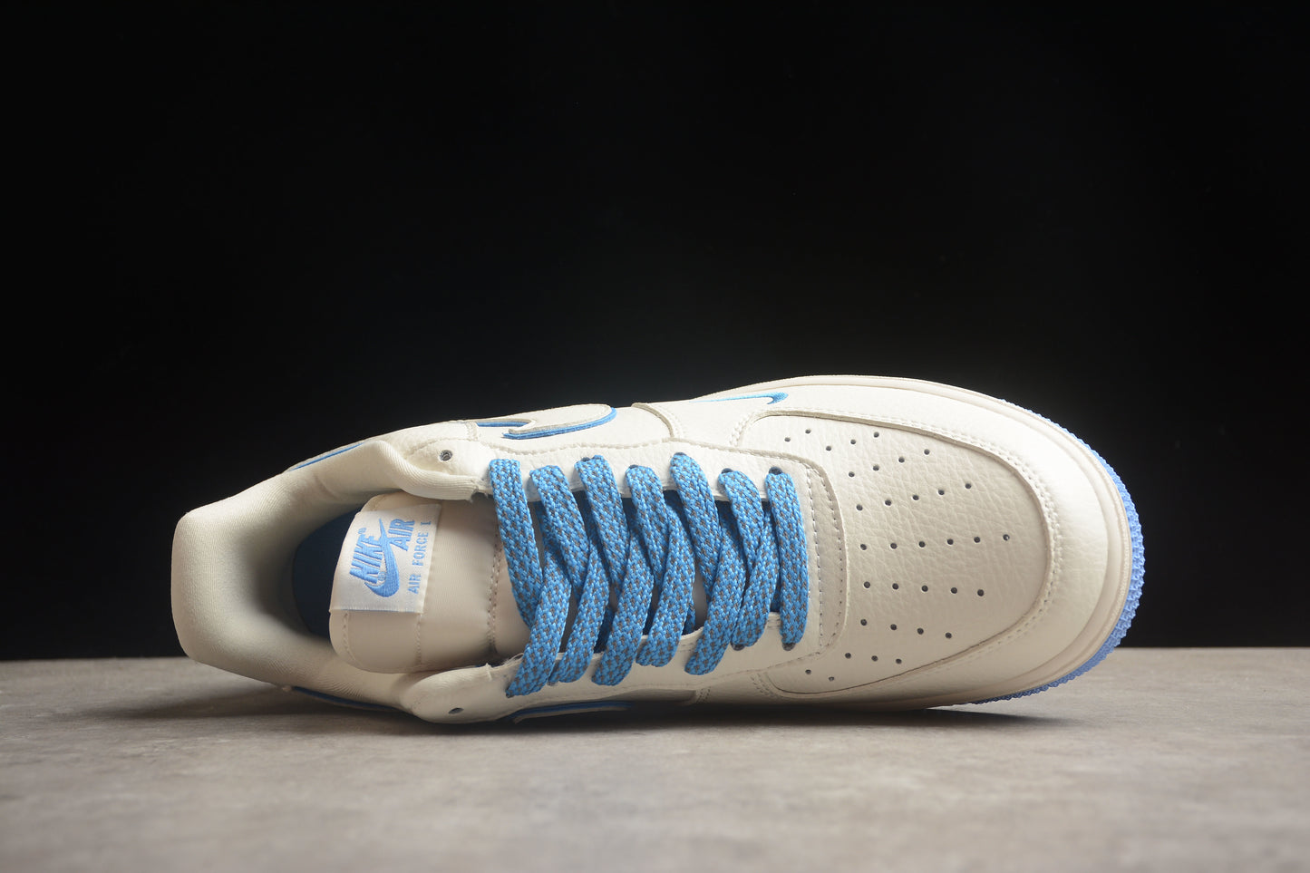 Nk Air Force 1'07 Low AE1686-111