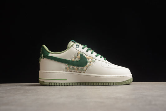 Nk Air Force 1'07 Low "Bamboo"  FN0369-100