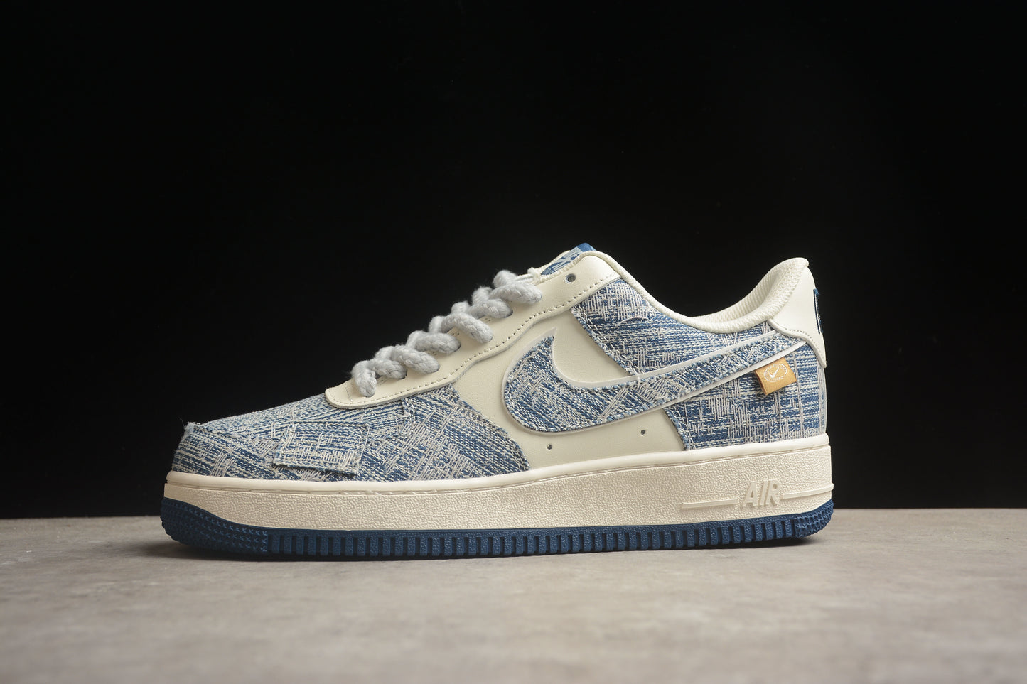 Nk Air Force 1'07 Low "Brushed Patch" FB0607-077