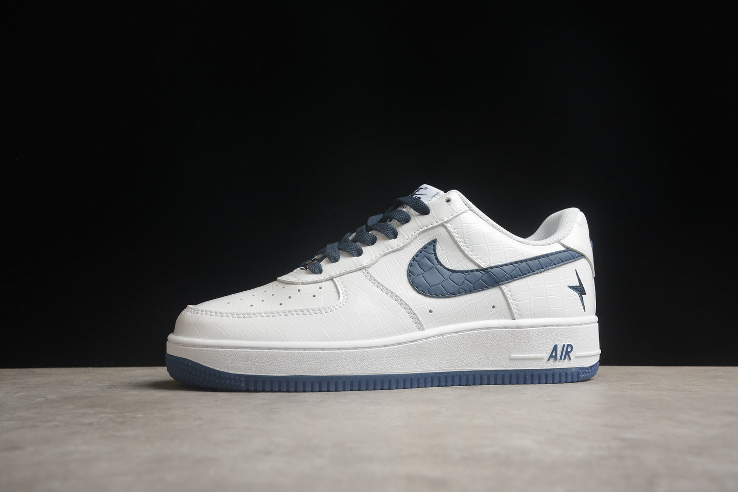Nk Air Force 1'07 Low "Ladainian Tomlinson" DD0614-332