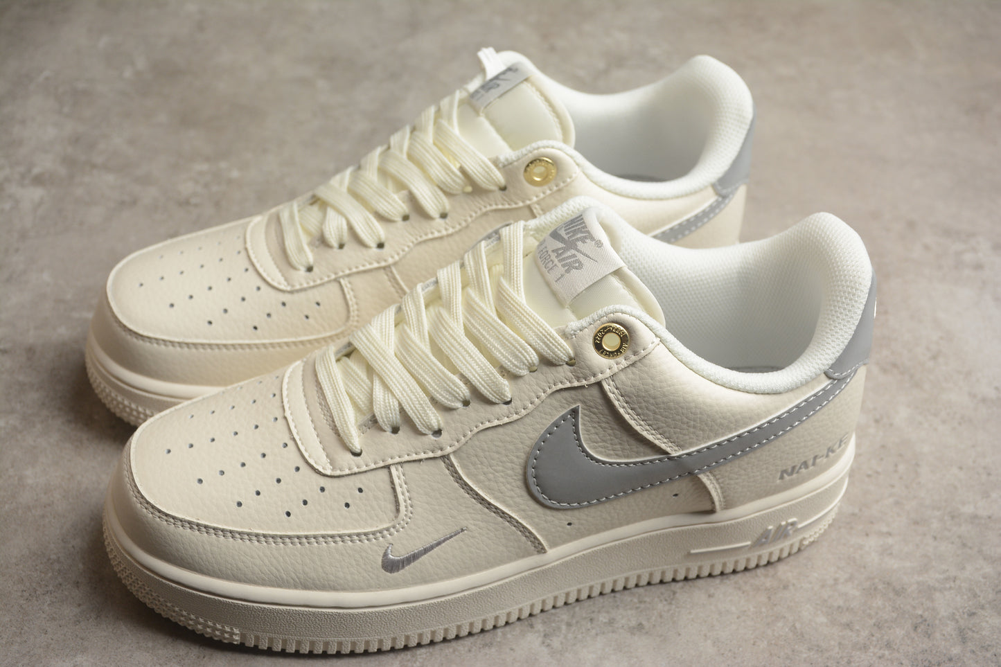 Nk Air Force 1'07 Low "NAI-KE" NK0621-977