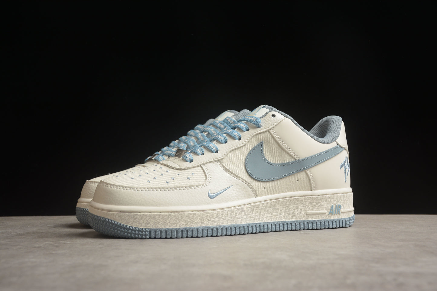 Nk Air Force 1'07 Low PF9055-757