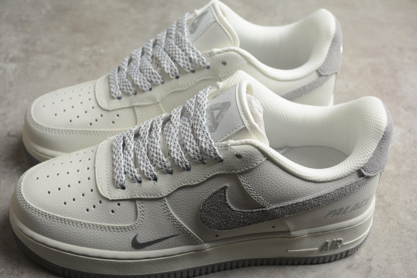 Nk Air Force 1'07 Low "Palace" PE681811