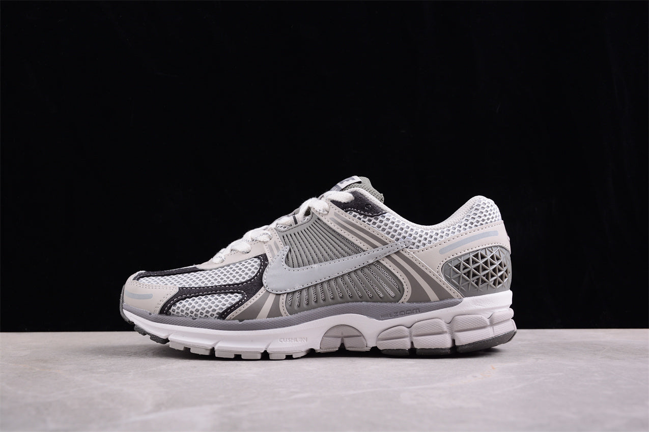 Nk Zoom Vomero 5 SP FD0791-012
