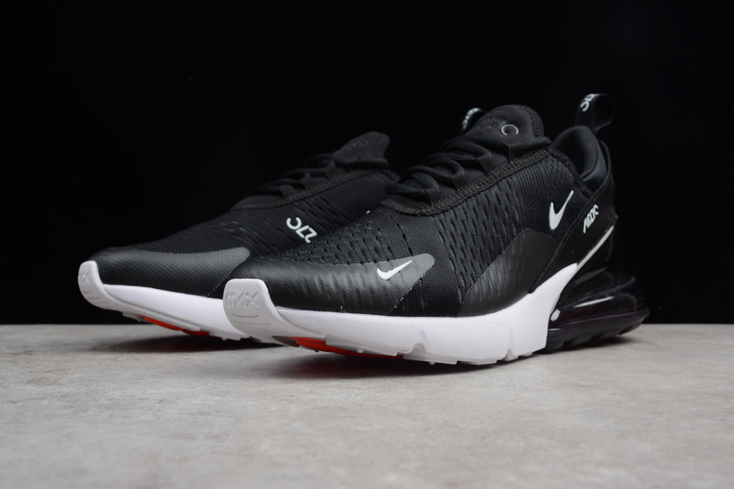 R17 Nike Air Max 270 AH8050-002