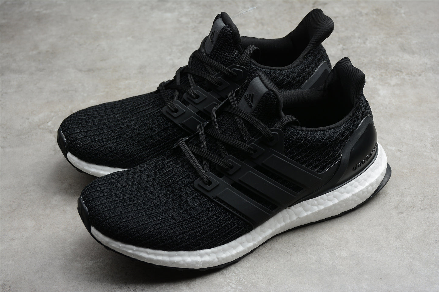 R17 Ultrea Boost BB6266