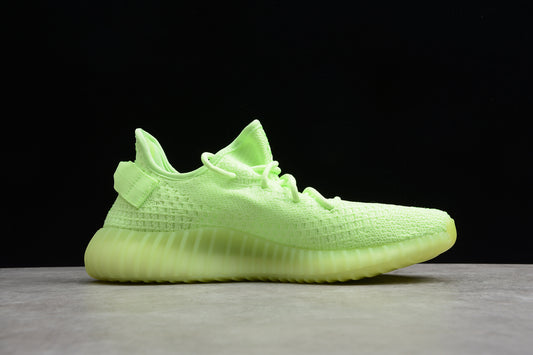 R17 Yeezy  350  V2