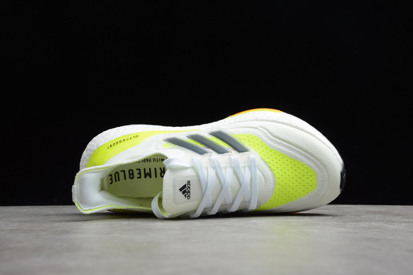R18-24 UB 21 FY0401