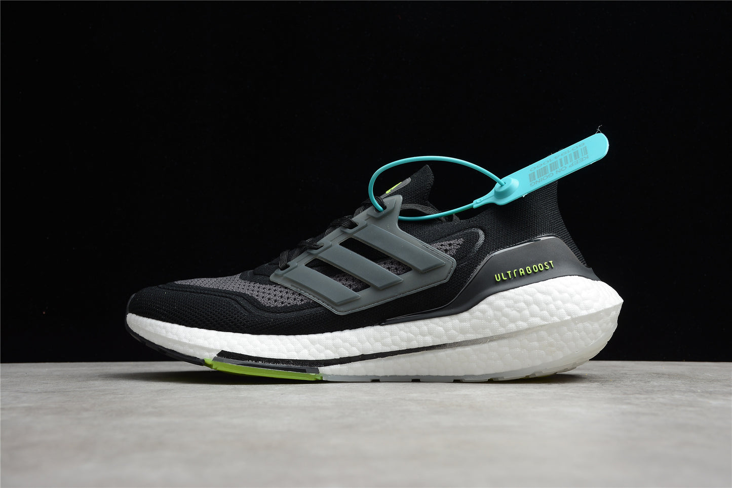 R18-24 UL TRABOOST 21 FY0374
