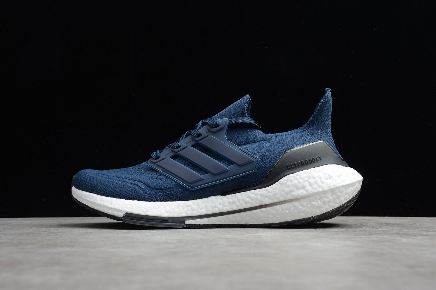 R18 UltraBoost 21 FY0350