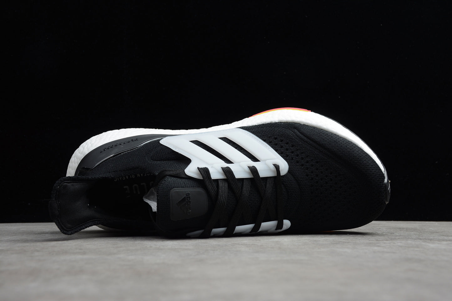 R18 UltraBoost 21 FY0356