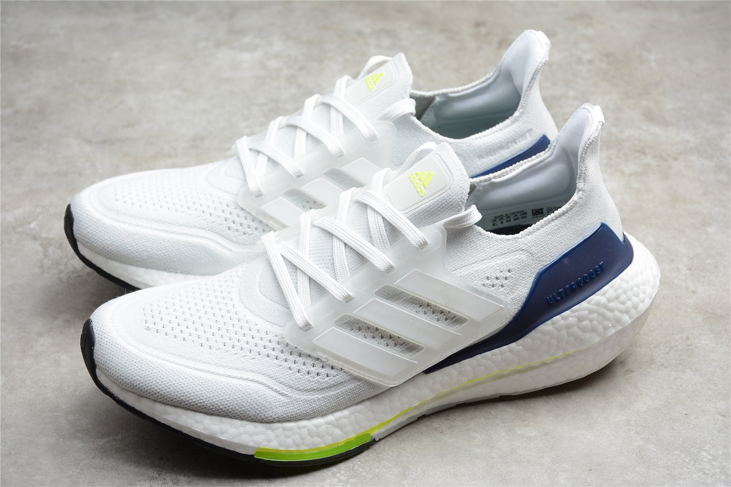 R18 UltraBoost 21 UB21  FY0371