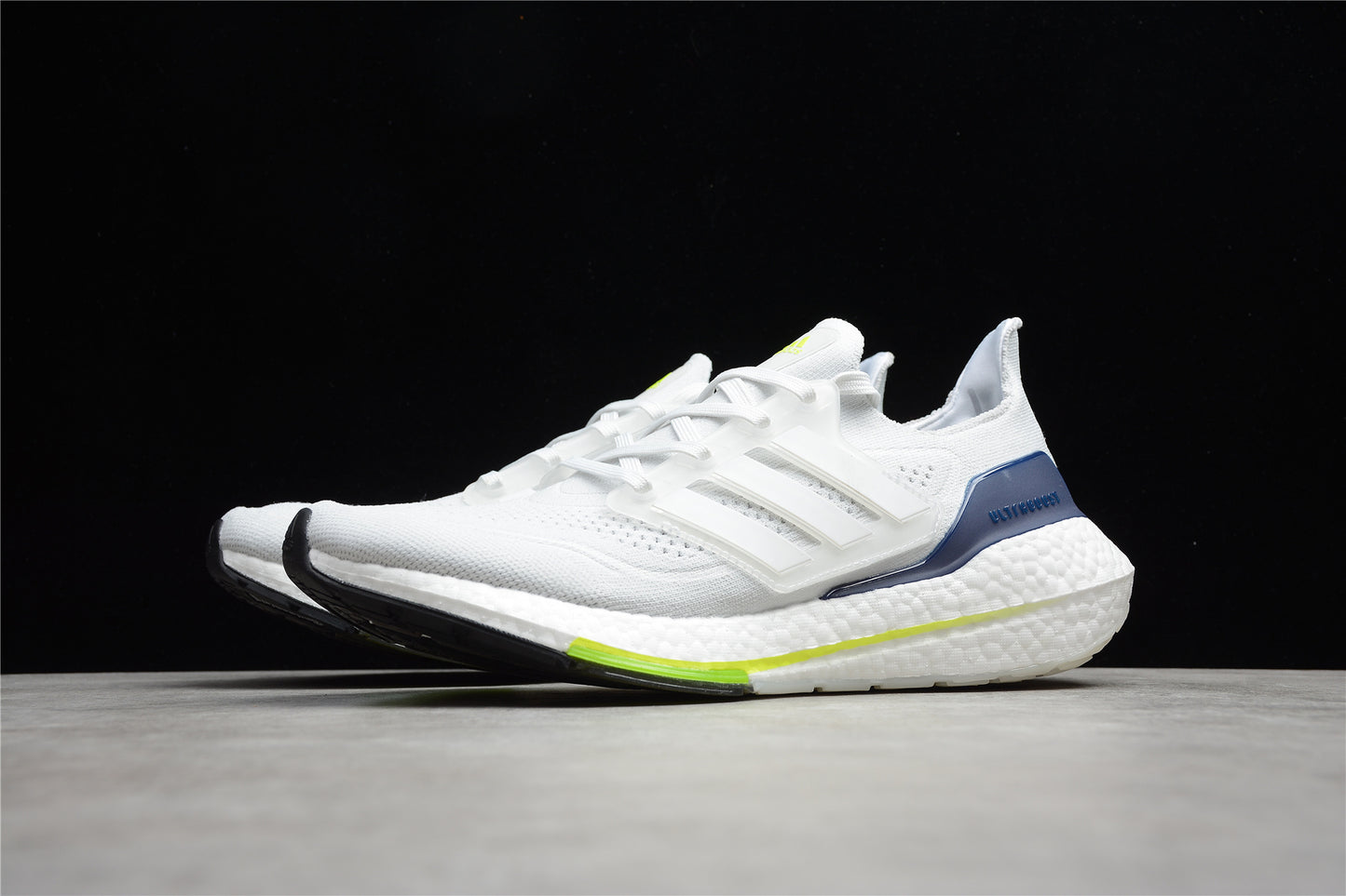 R18 UltraBoost 21 UB21  FY0371