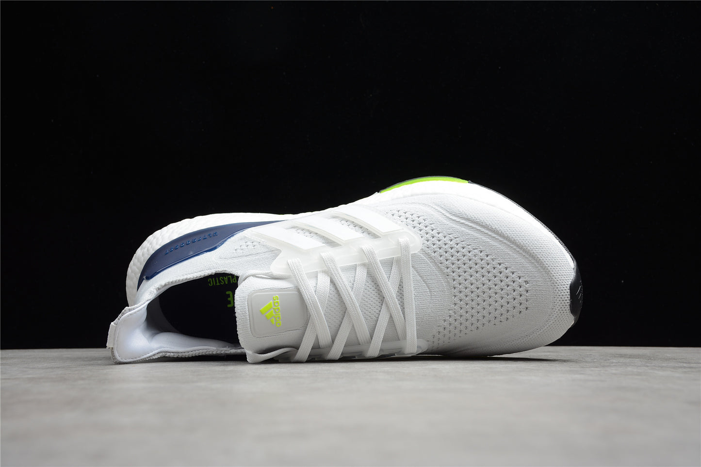 R18 UltraBoost 21 UB21  FY0371