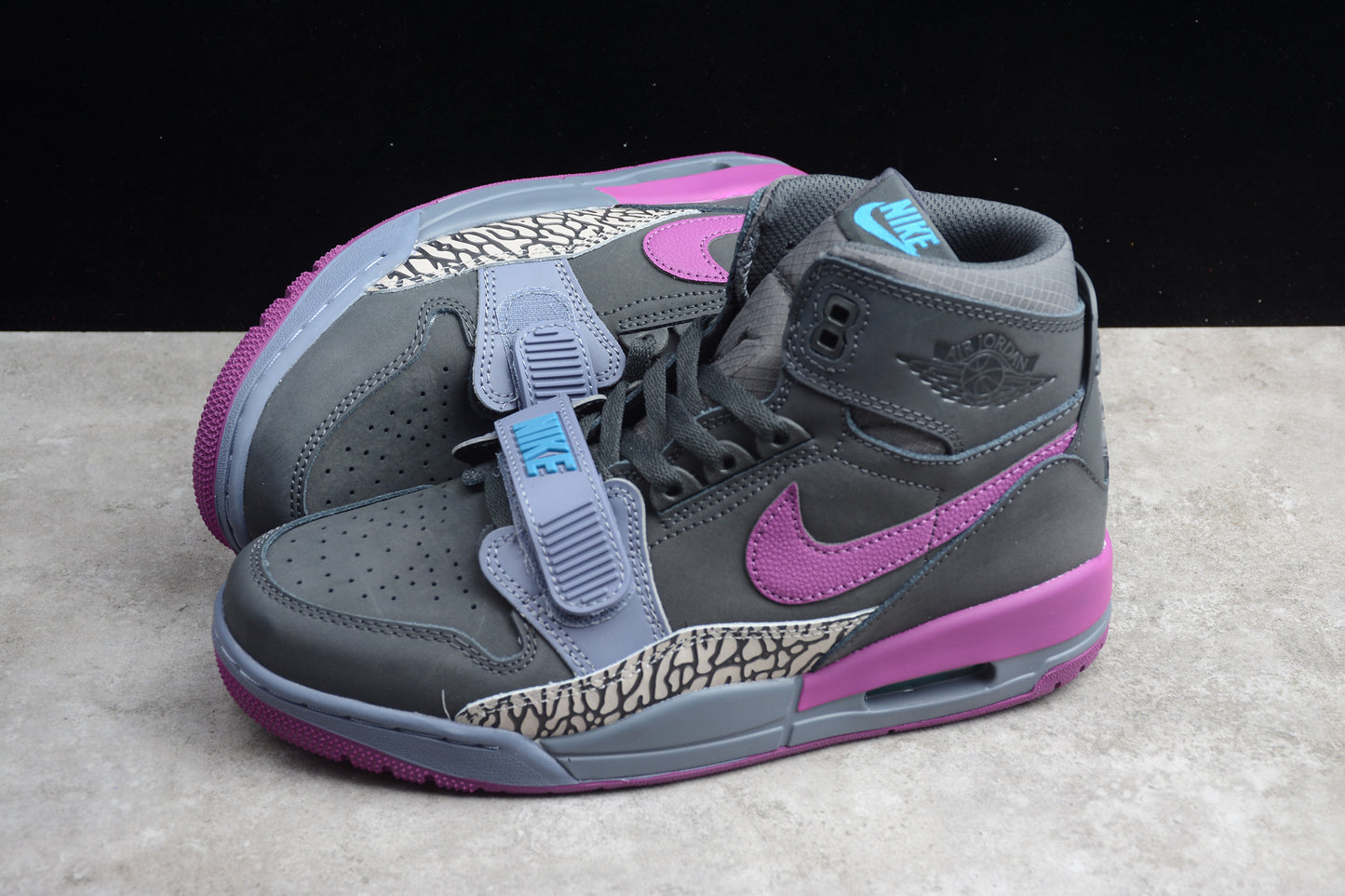 R20 AJ312 AV3922-005