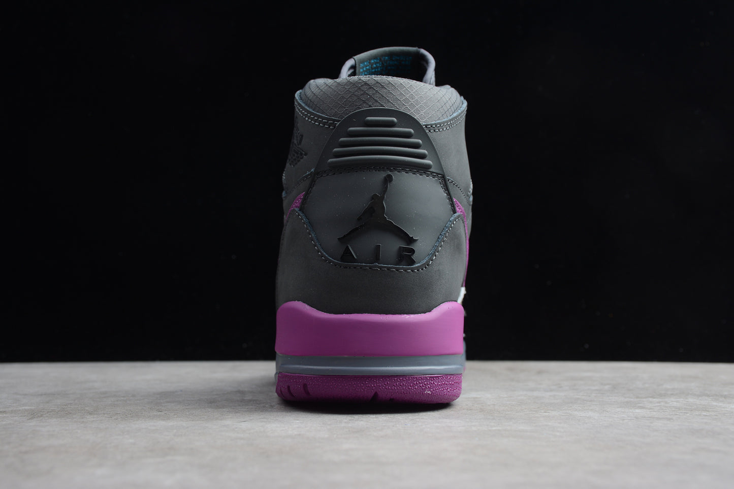 R20 AJ312 AV3922-005