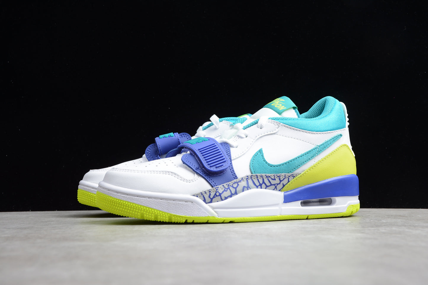 R20 GZ  AJ312 CD7069-103