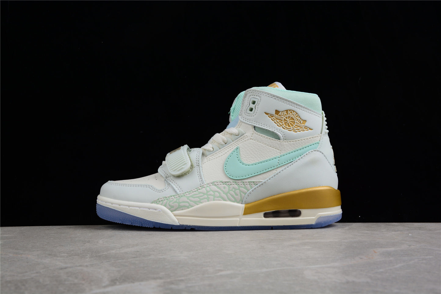 R20 Jordan Legacy 312 AJ1 DR8486-131