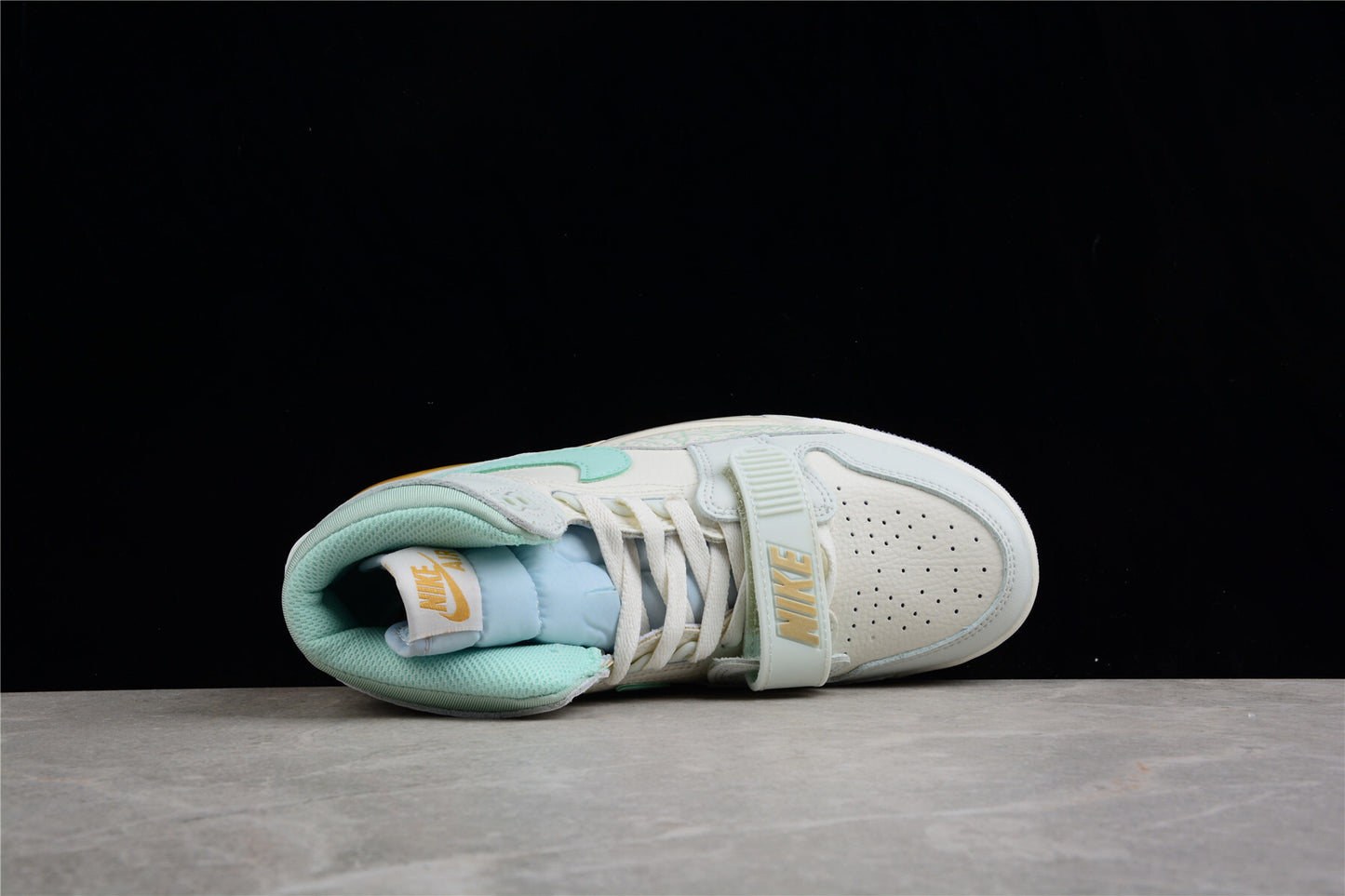 R20 Jordan Legacy 312 AJ1 DR8486-131