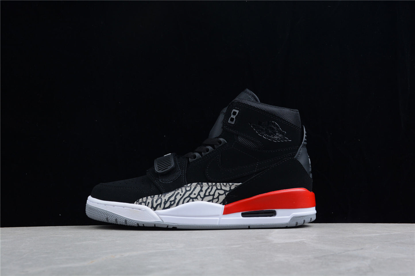 R20 Nike Air Jordan Legacy 312 Av3922 060