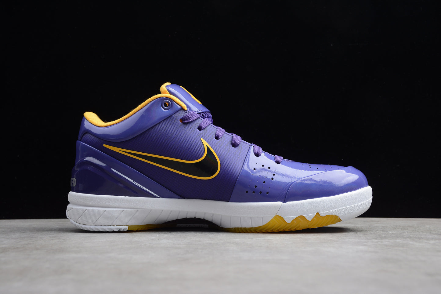 R23 Undefeated x Nike Kobe 4 Protro 'Lakers'  CQ3869-500