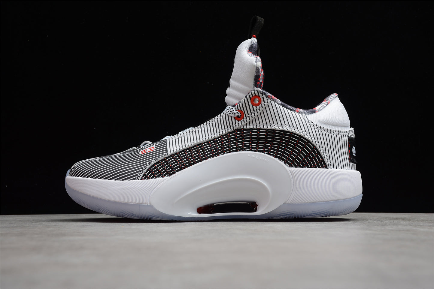 R26 Air Jordan 35 Low “Quail 54”  DJ2830-106