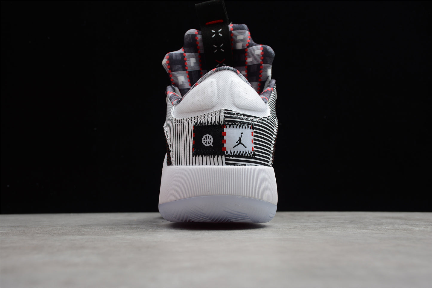 R26 Air Jordan 35 Low “Quail 54”  DJ2830-106
