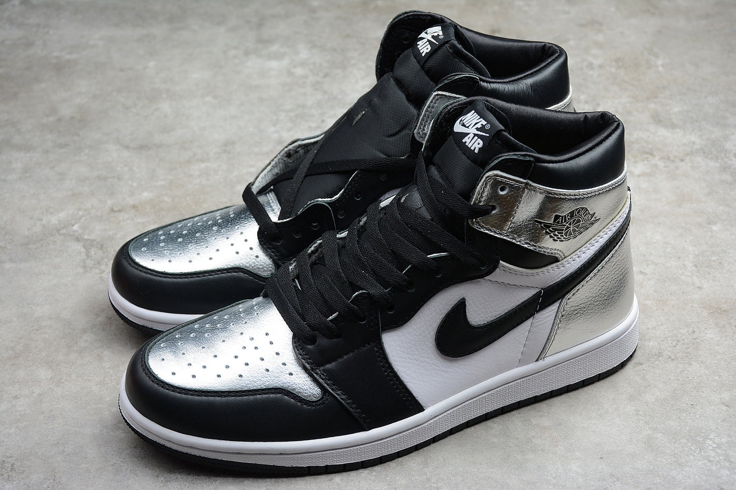 R28 Air Jordan 1 High OG WMNS“ Silver Toe”AJ1  CD0461-001