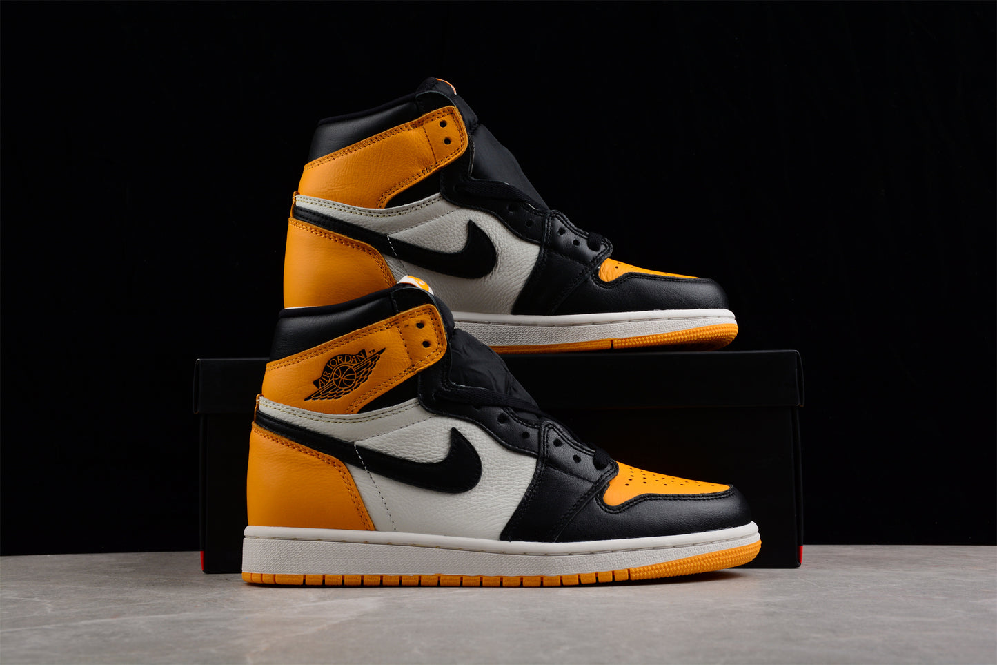 R28 Air Jordan 1 Retro High OG AJ1  555088-711