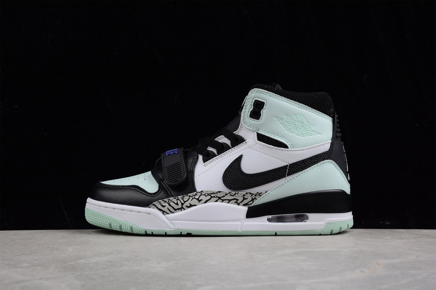 R28 Air Jordan Legacy AJ312 AV3922-013